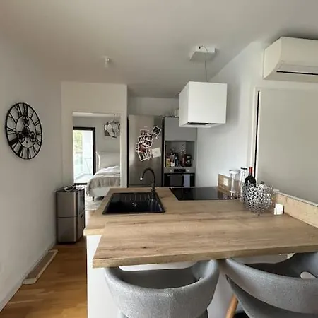 Apartment T2 Tres Bon Standing !